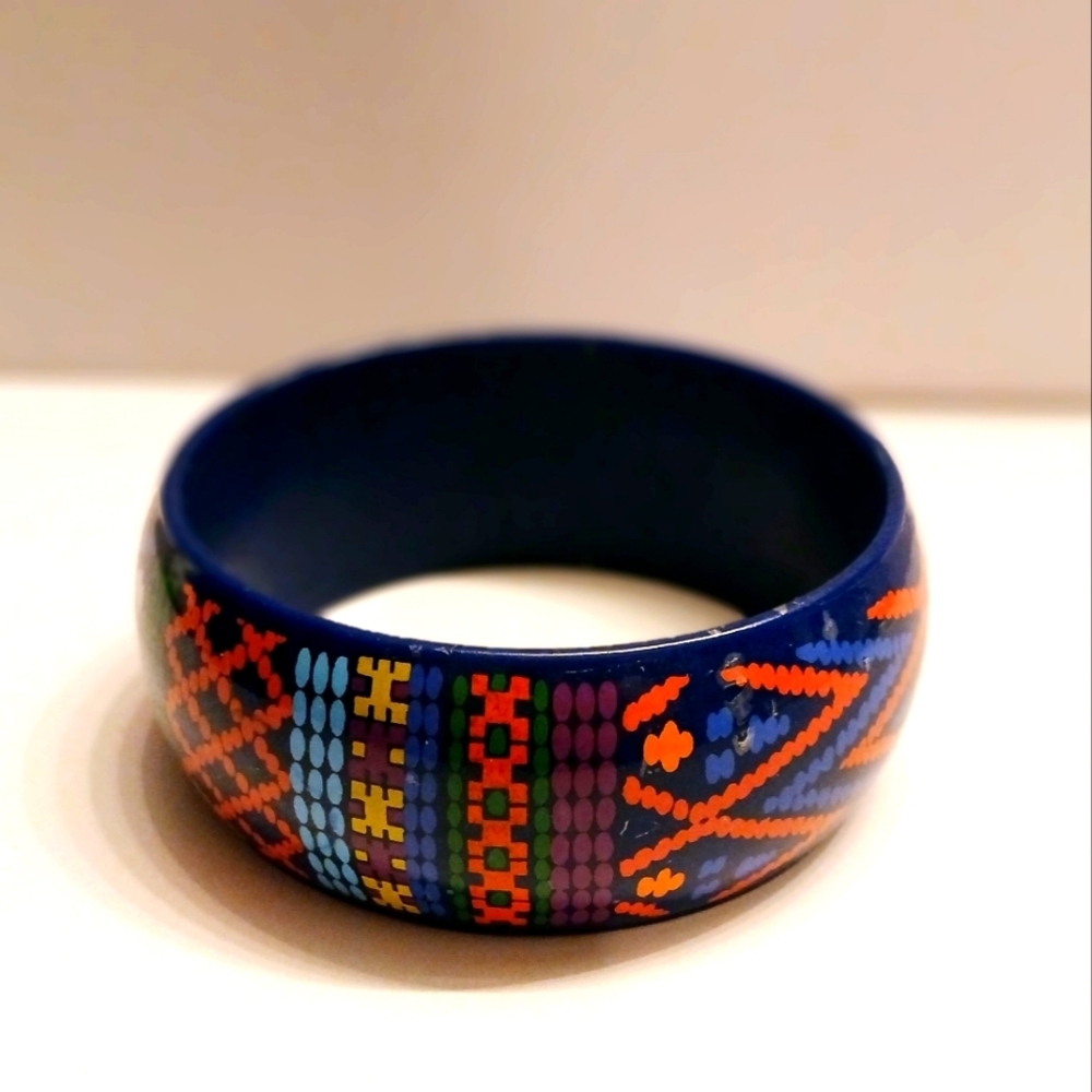 Avon Vintage BRIGHT BLUE Multicolor 1988 Color Collage 1 ½"  BANGLE Bracelet